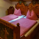 Gaestehaus Bergwald 3*