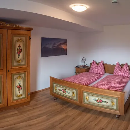 Gaestehaus Bergwald 3*