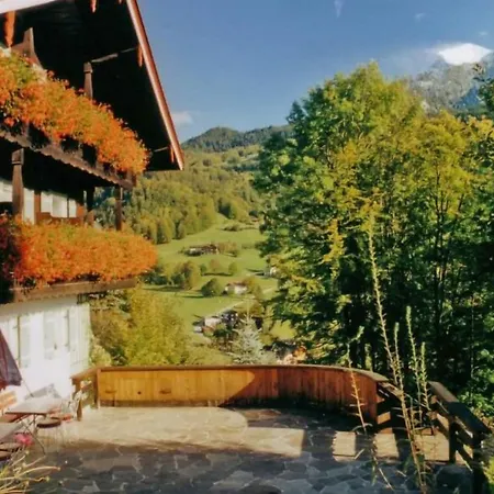 Gaestehaus Bergwald ゲストハウス ベルヒテスガーデン