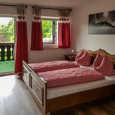 Gaestehaus Bergwald Берхтесгаден